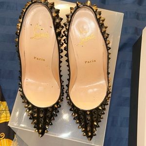 Stunning Christian Louboutin pumps